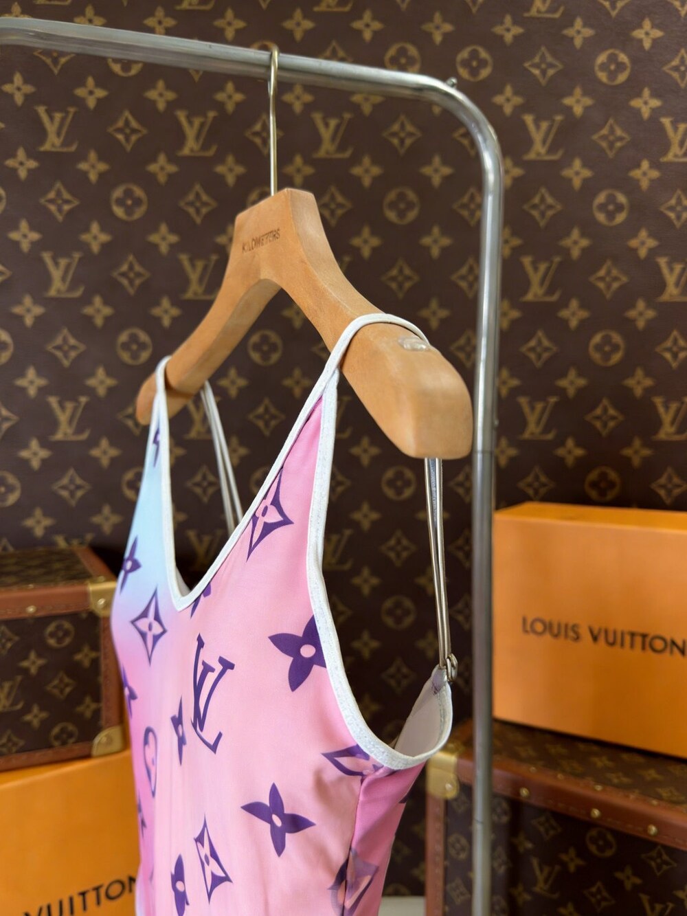 LV Gradient Monogram One Piece Swimsuit - Picture 5 of 6